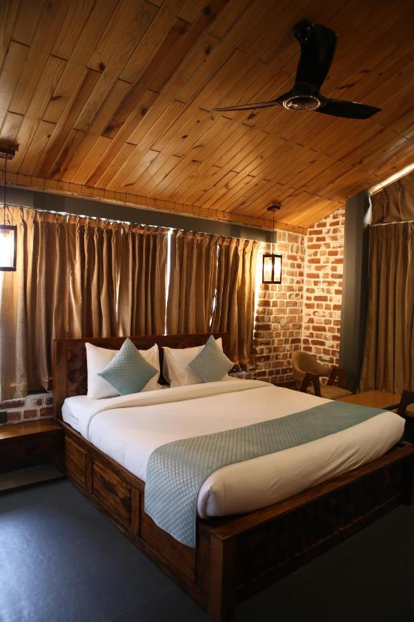 Granny'S Den Resort Rājpur Extérieur photo