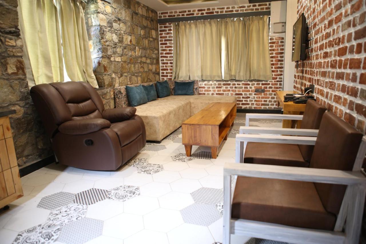 Granny'S Den Resort Rājpur Extérieur photo