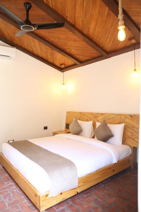 Granny'S Den Resort Rājpur Extérieur photo