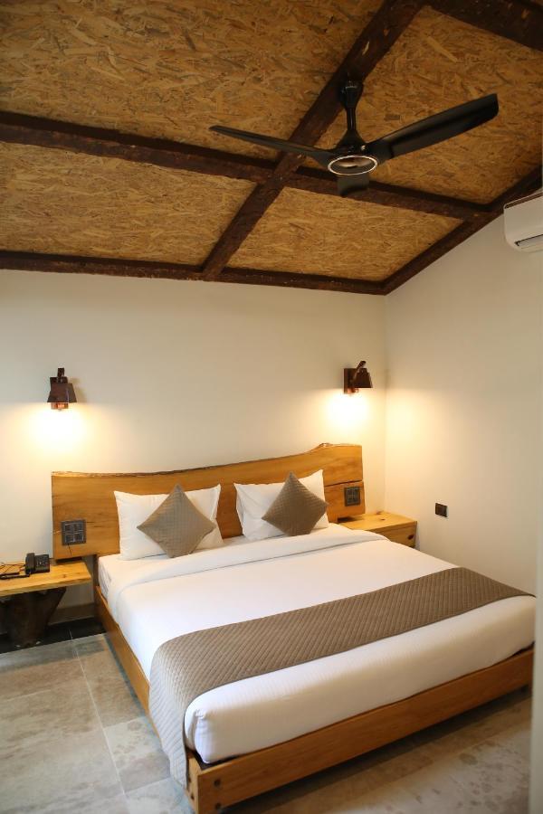 Granny'S Den Resort Rājpur Extérieur photo